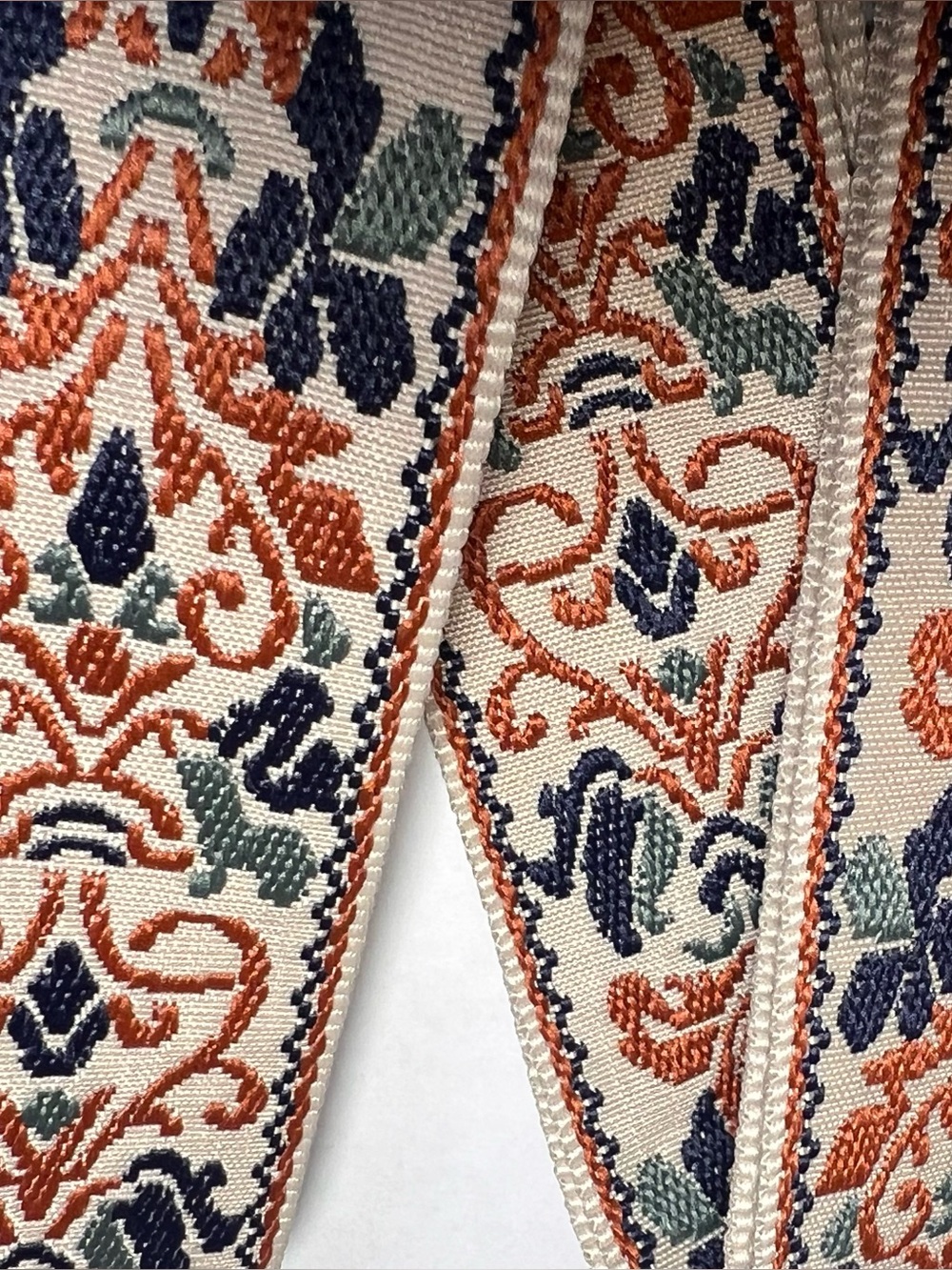 Pom Pom London Bag Strap - Picture 2 of 4